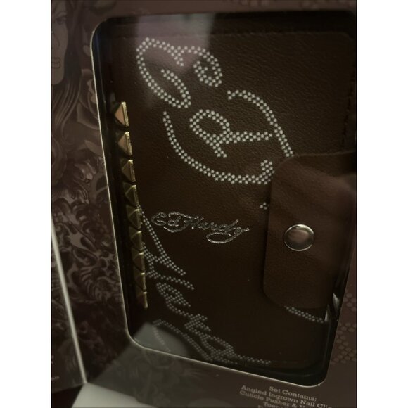 Ed Hardy Men’s 8pc Grooming Set W/Travel Case Clippers Scissors File Tweezers - Picture 4 of 7